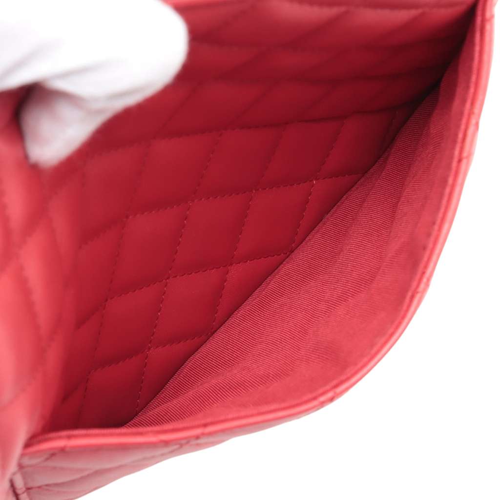 Chanel Large Quilted lambskin Cosmetic Case - Side view