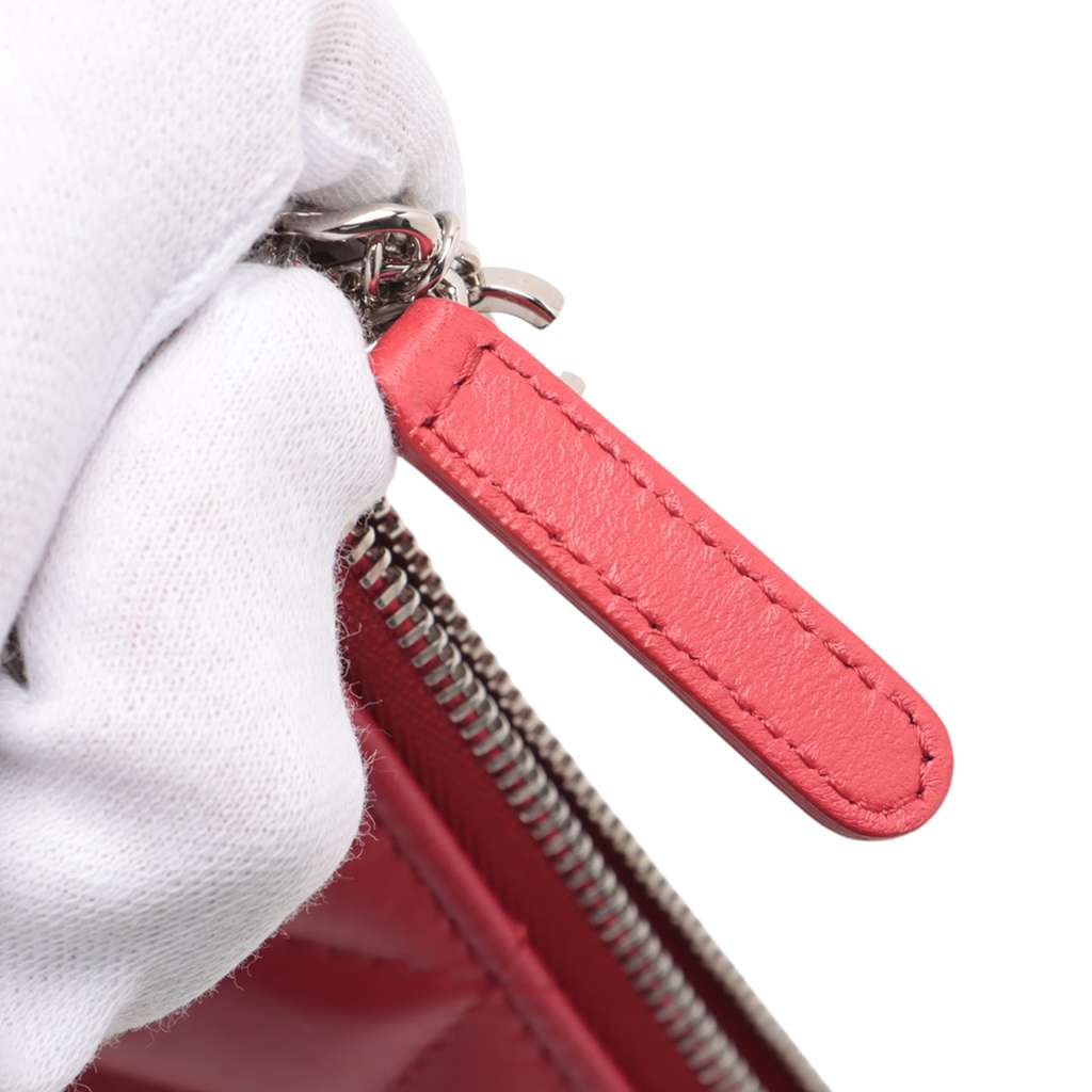 Chanel Large Quilted lambskin Cosmetic Case - Image 11