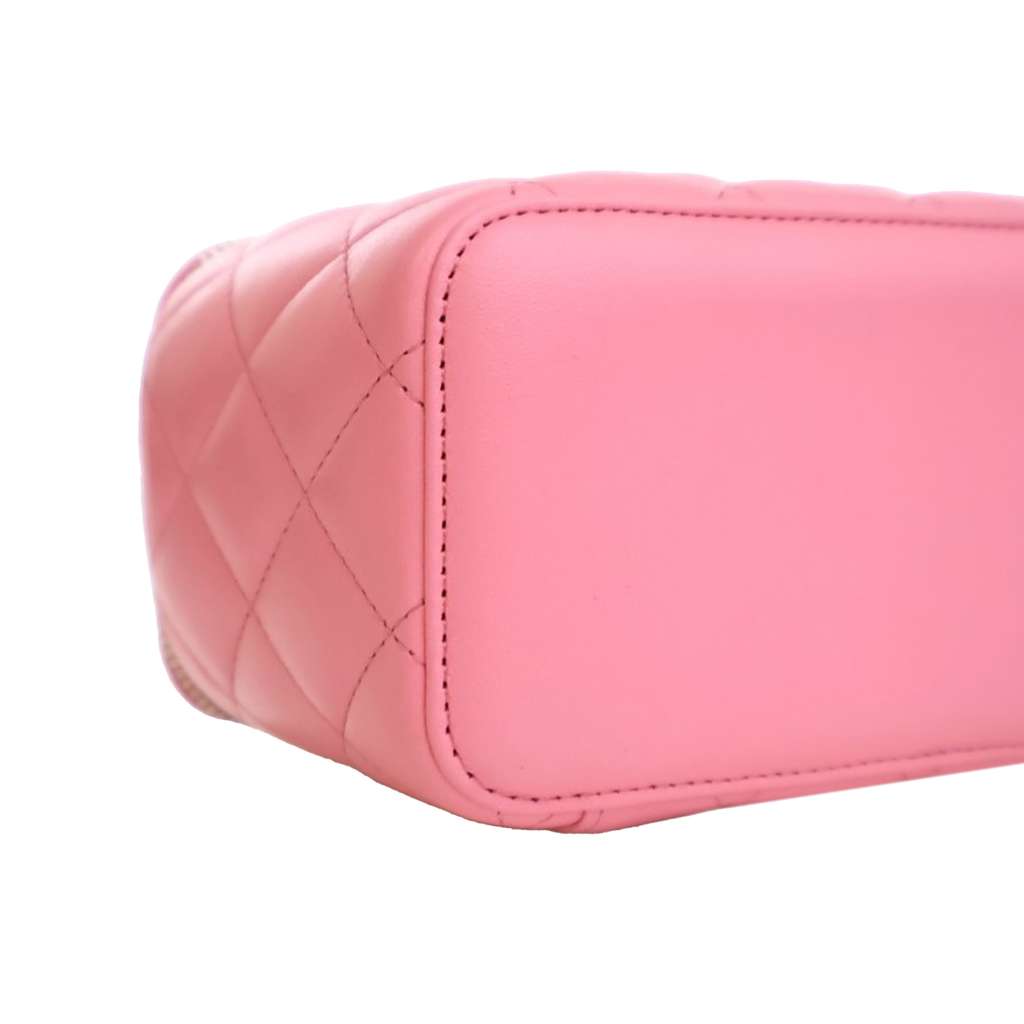 Chanel Small Quilted Lambskin Pearl Crush Vanity Case with Chain - Image 11