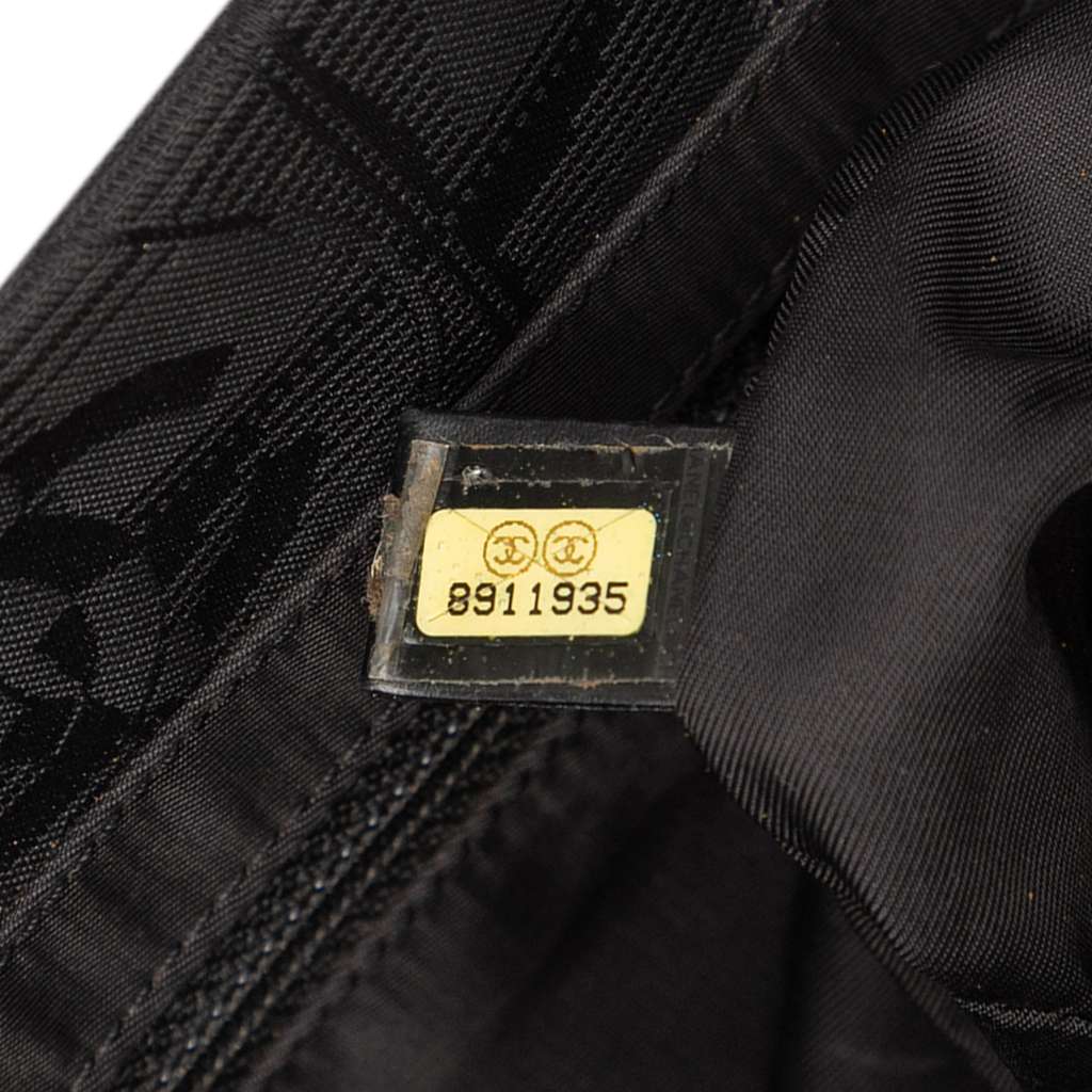 Chanel New Travel Line Nylon Tote - Detail 1