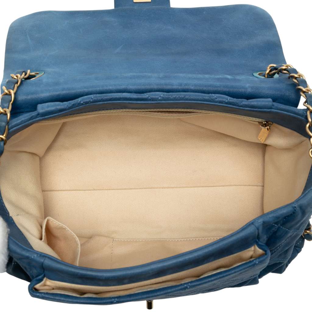 Chanel Large Iridescent Calfskin Chic Quilt Flap - 4