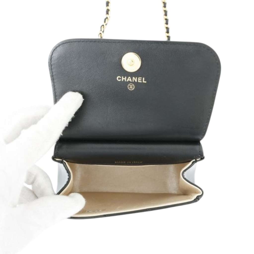 Chanel CC Quilted Patent Frame Flap Clutch with Chain - 4