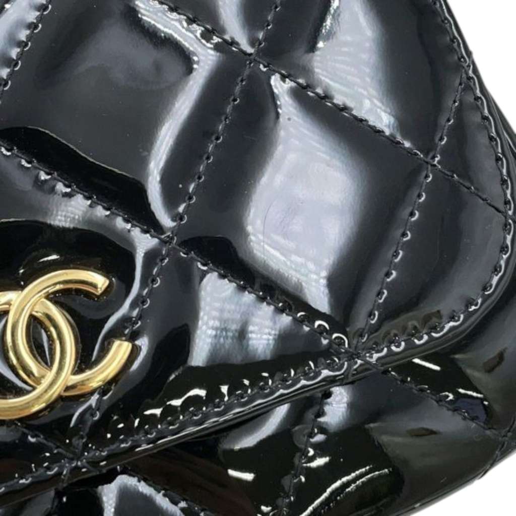 Chanel CC Quilted Patent Frame Flap Clutch with Chain - Image 12