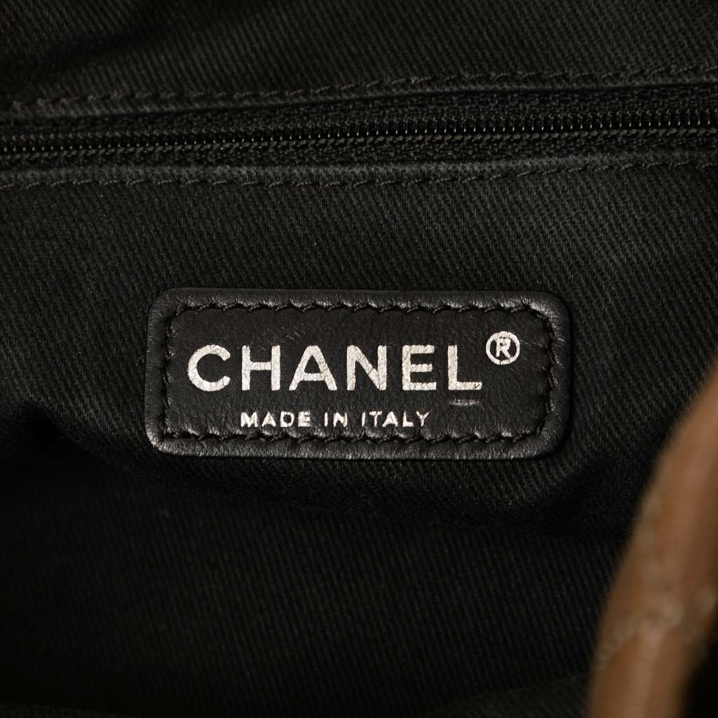 Chanel Reissue 2.55 Calfskin Wild Stitch Shoulder Bag - Side view