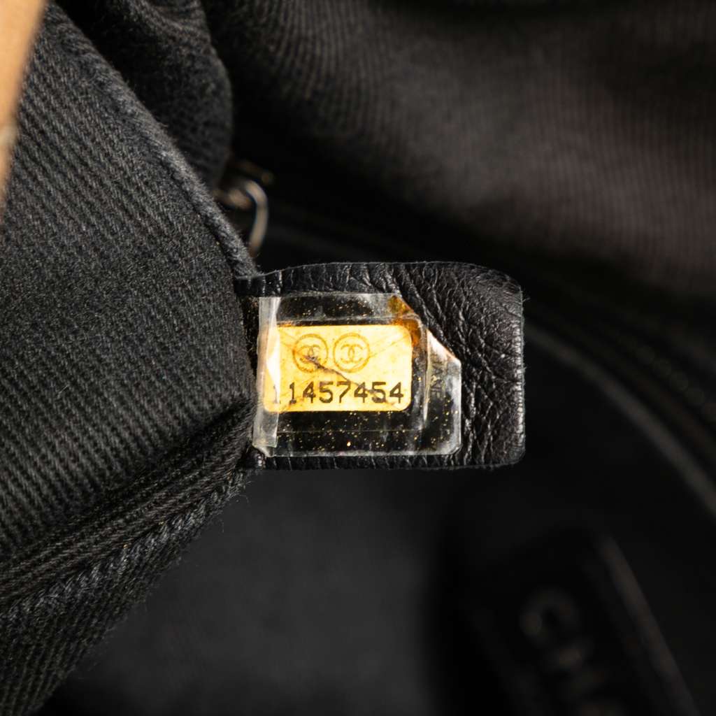 Chanel Reissue 2.55 Calfskin Wild Stitch Shoulder Bag - Detail 1