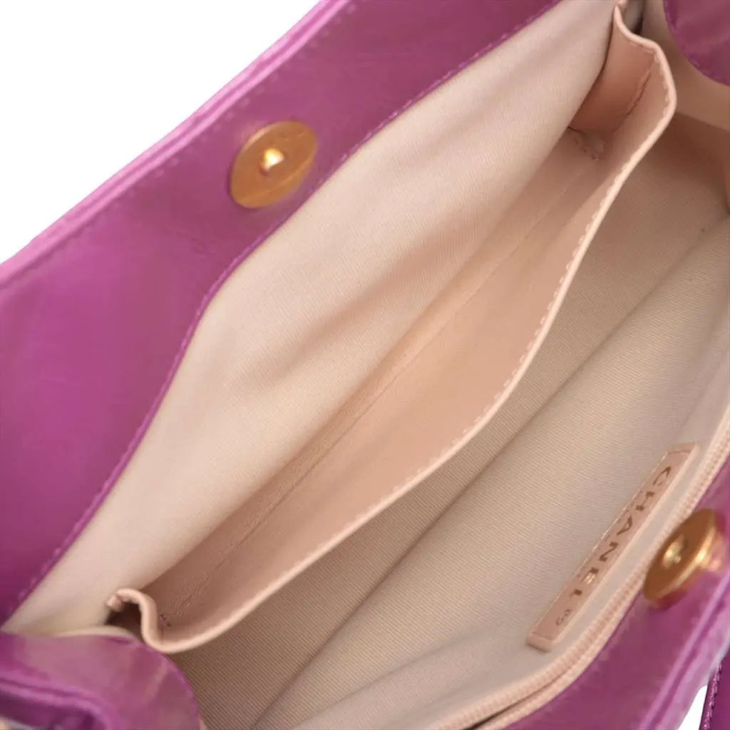 Chanel Medium Shiny Crumpled Calfskin Wavy CC Hobo Purple Leather Very good - Box View