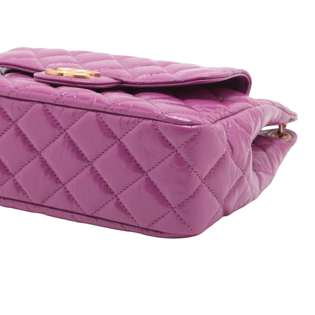 Chanel Medium Shiny Crumpled Calfskin Wavy CC Hobo - Image 12