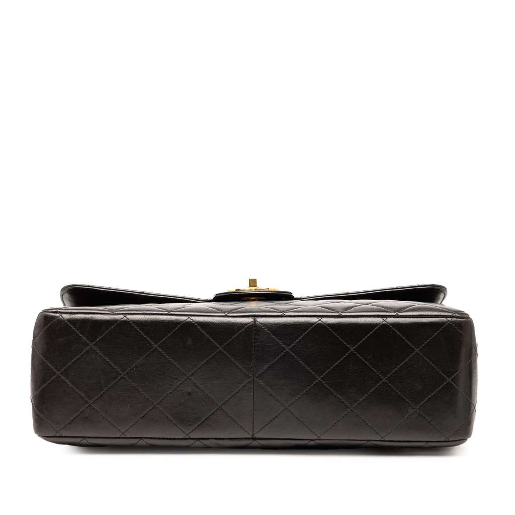 Chanel Jumbo Classic Lambskin Single Flap - Image 6