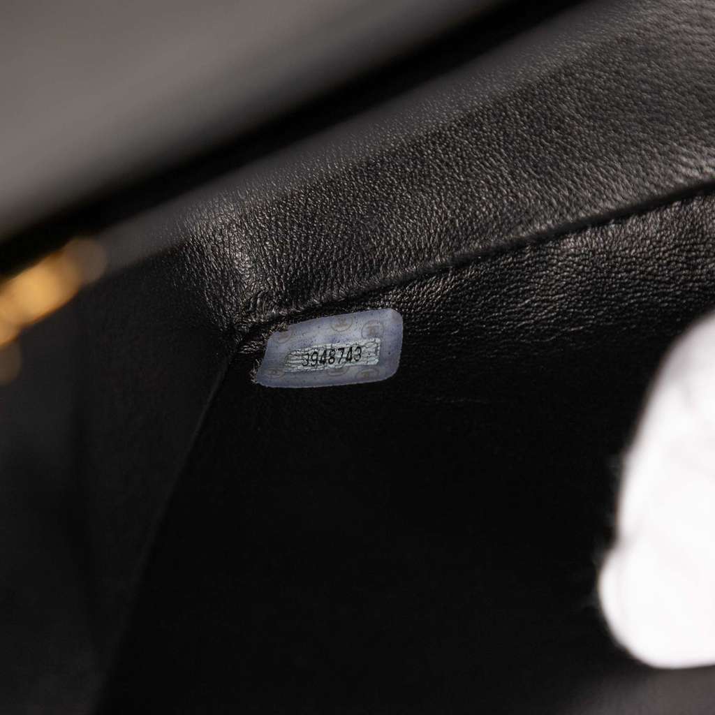 Chanel Jumbo Classic Lambskin Single Flap - Detail 1