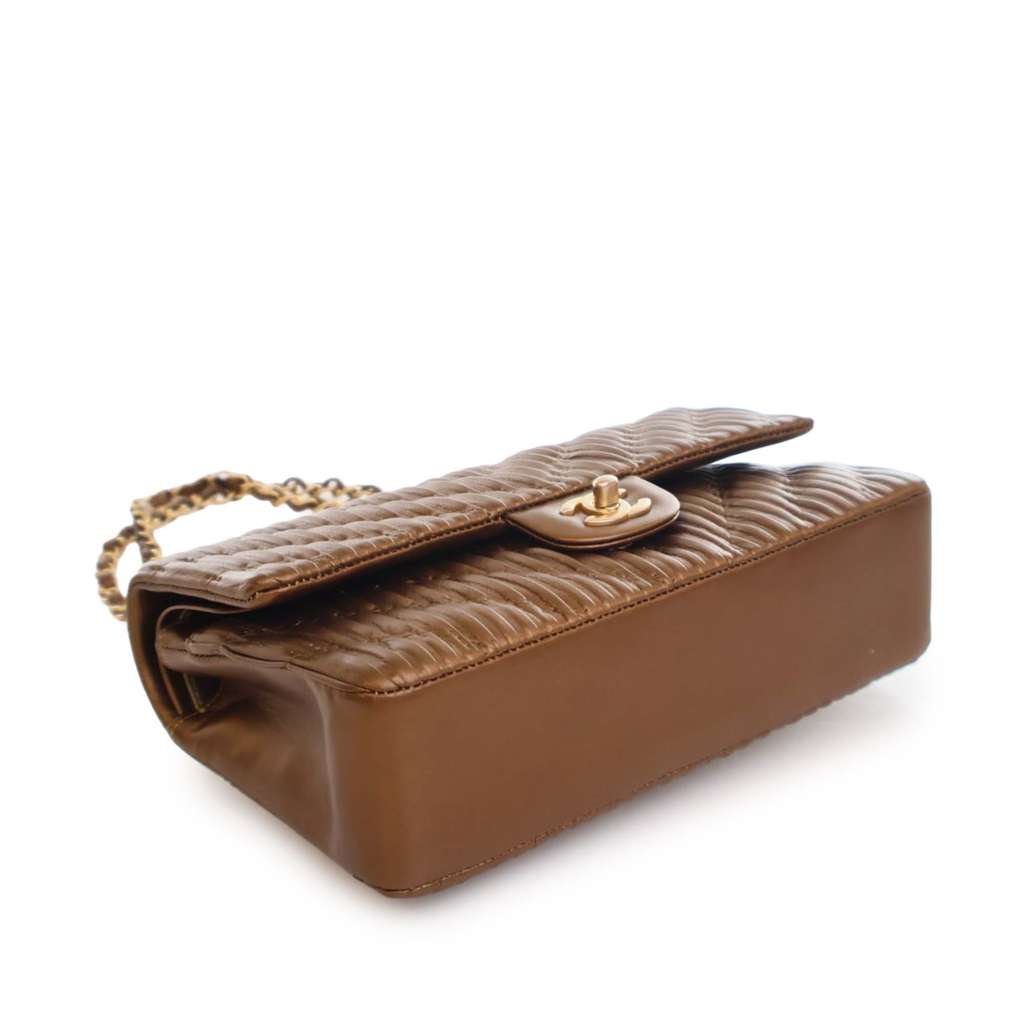 Chanel Medium Classic Chevron Calfskin Pleated Double Flap - Detail 2