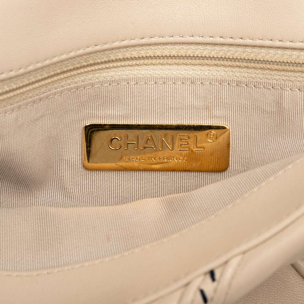 Chanel Medium Lambskin Stitched 19 Flap - 5