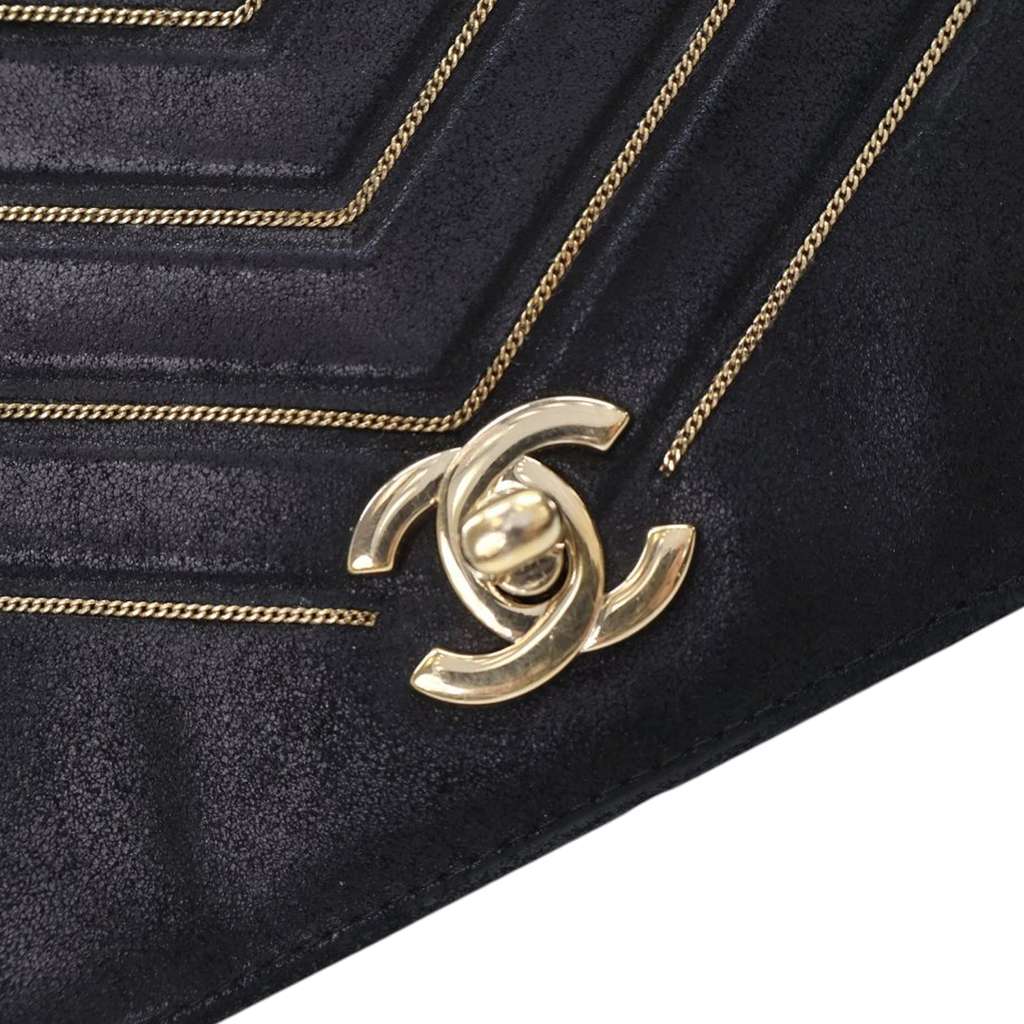 Chanel Chevron Nubuck Micro Chain Embellished Flap - Detail 2