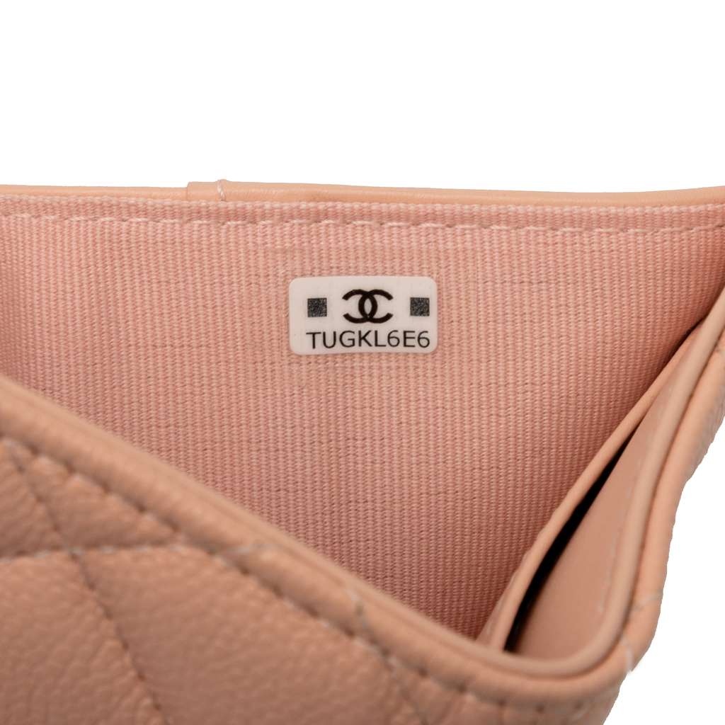 Chanel CC Quilted Caviar Compact Flap Wallet - Detail 2