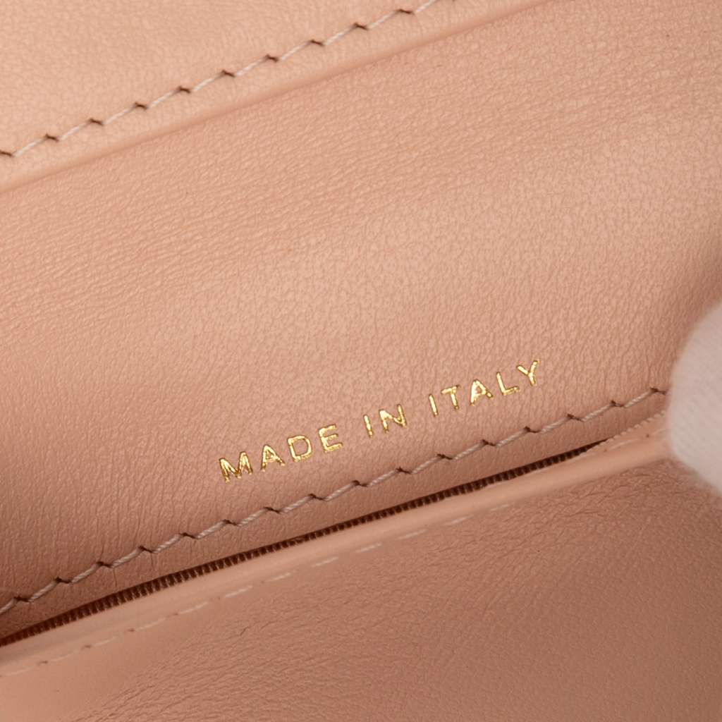 Chanel CC Quilted Caviar Compact Flap Wallet - Image 10