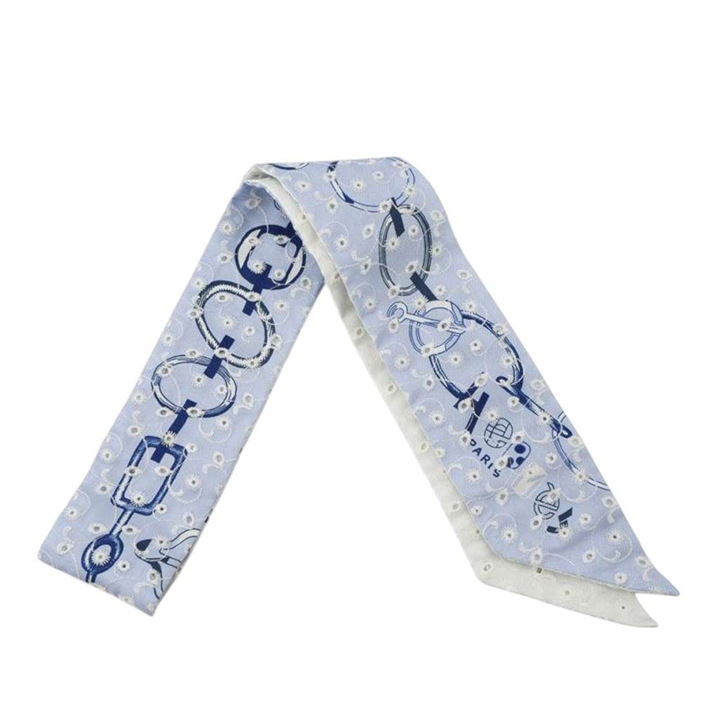 Hermès Do Re Boucles Broderie Anglaise Embroidered Silk Twilly Scarf - Image 6