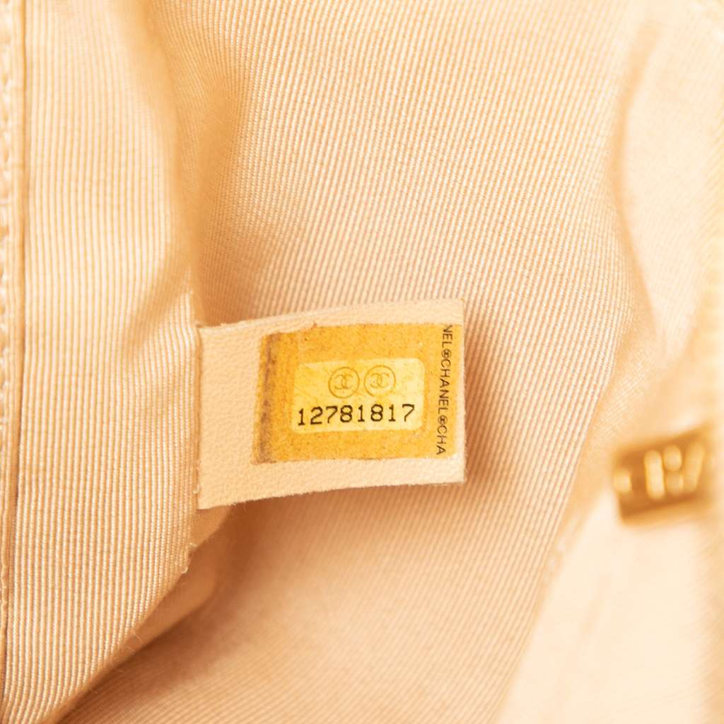 Chanel Petite Caviar Timeless Tote - Detail 1