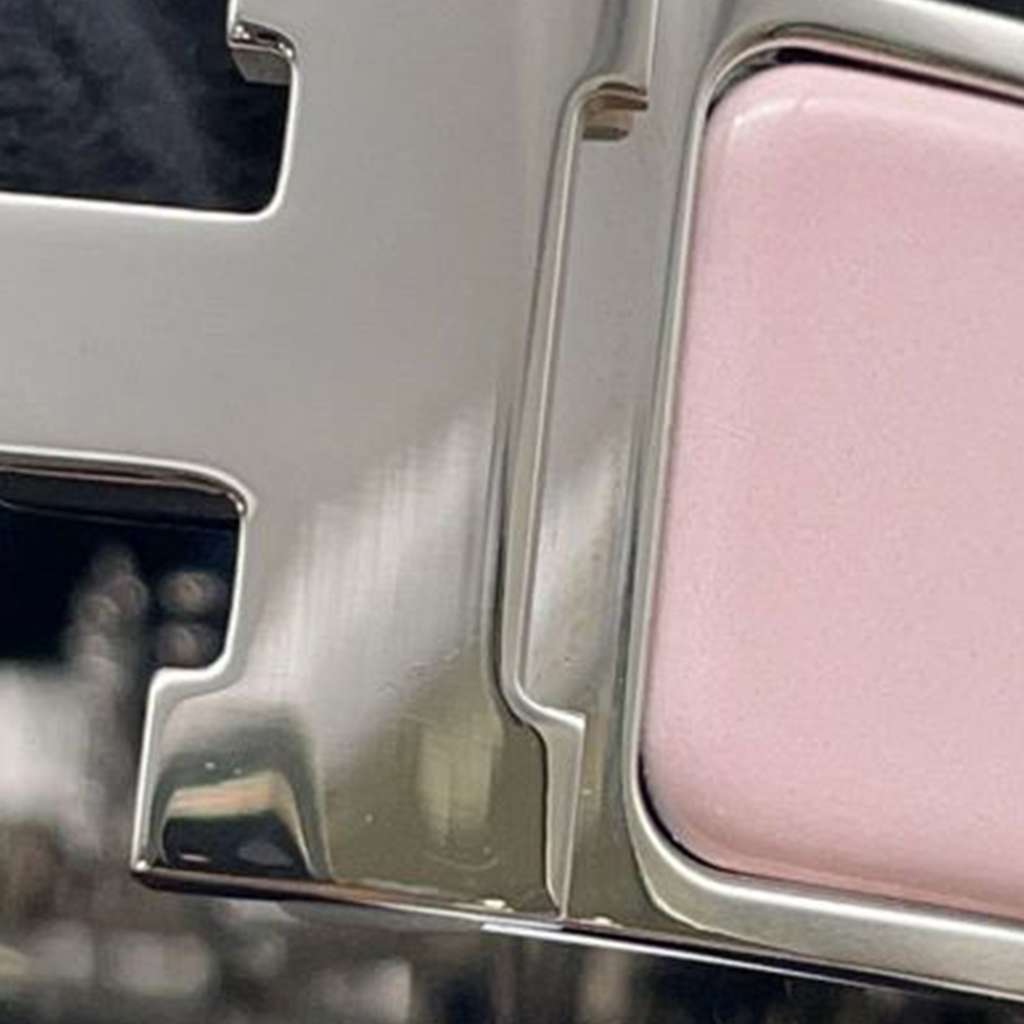 Hermès Wide Enamel Clic Clac H Bracelet PM - Detail 1