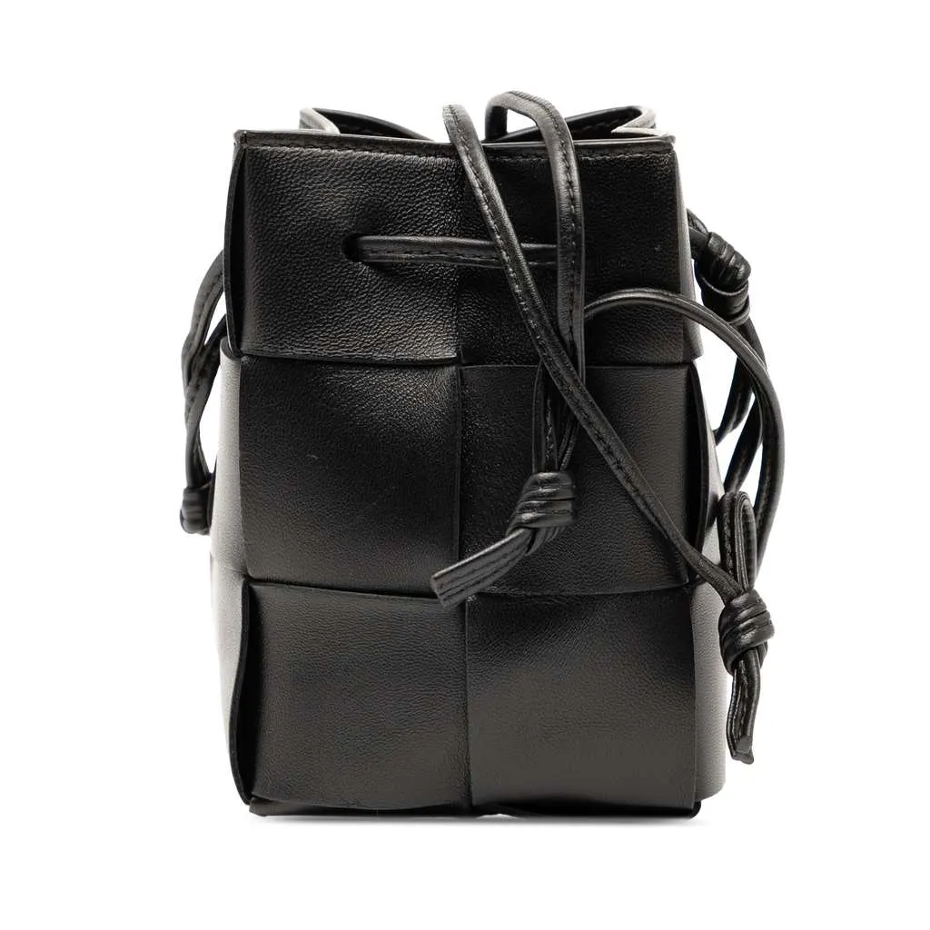 Bottega Veneta Mini Nappa Maxi Intrecciato Cassette Bucket Bag Black Leather Good - Front View