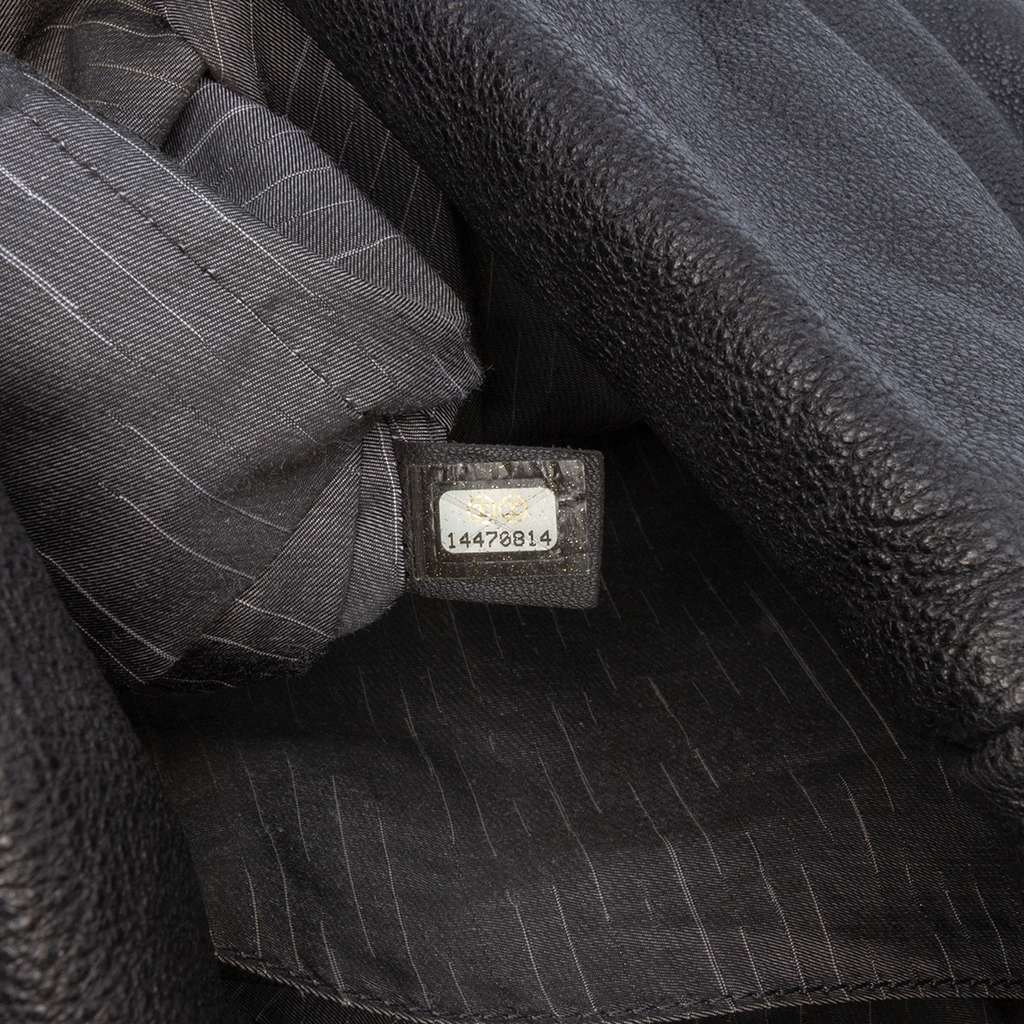 Chanel Washed Calfskin CC Cup Drawstring Tote - Detail 1