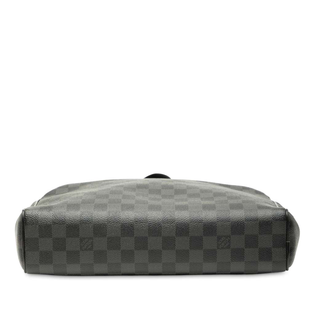Louis Vuitton Damier Graphite Dayton Reporter MM - 3