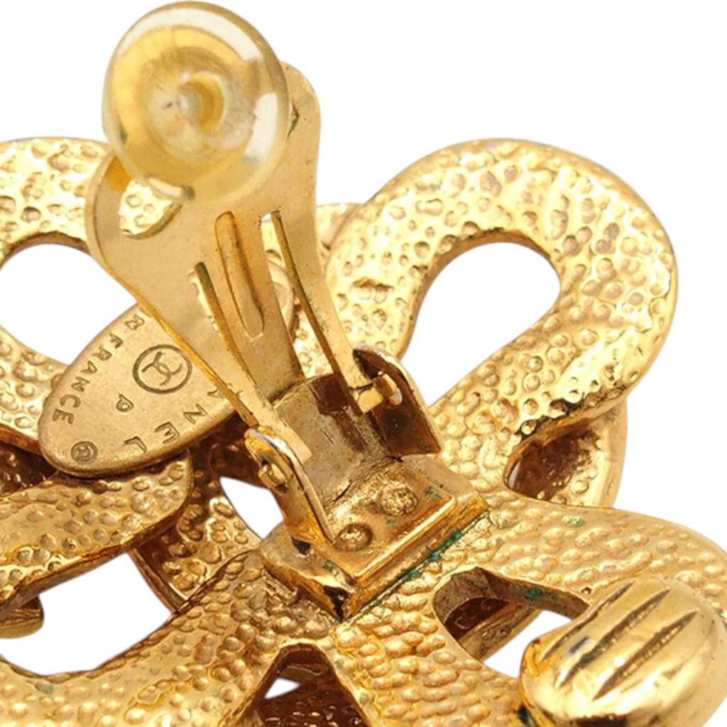 Chanel Gold Plated CC Clover Clip On Earrings - Detail 1