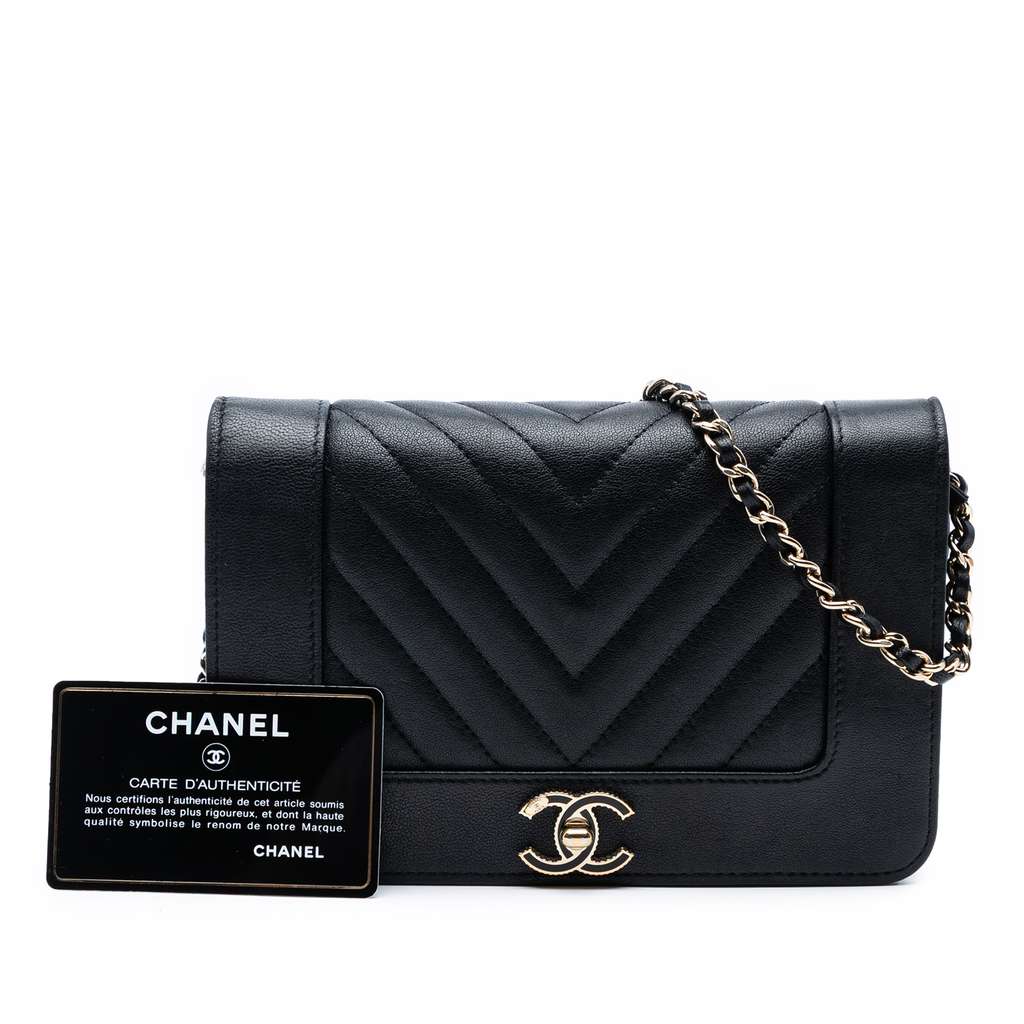 Chanel Chevron Sheepskin Mademoiselle Vintage Wallet on Chain - Image 11