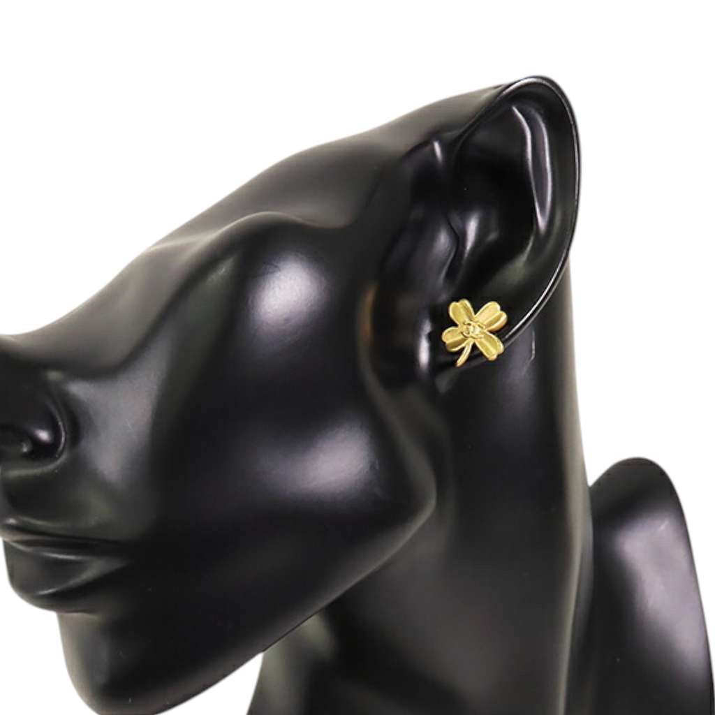 Chanel Gold Plated CC Clover Push Back Earrings - Image 10