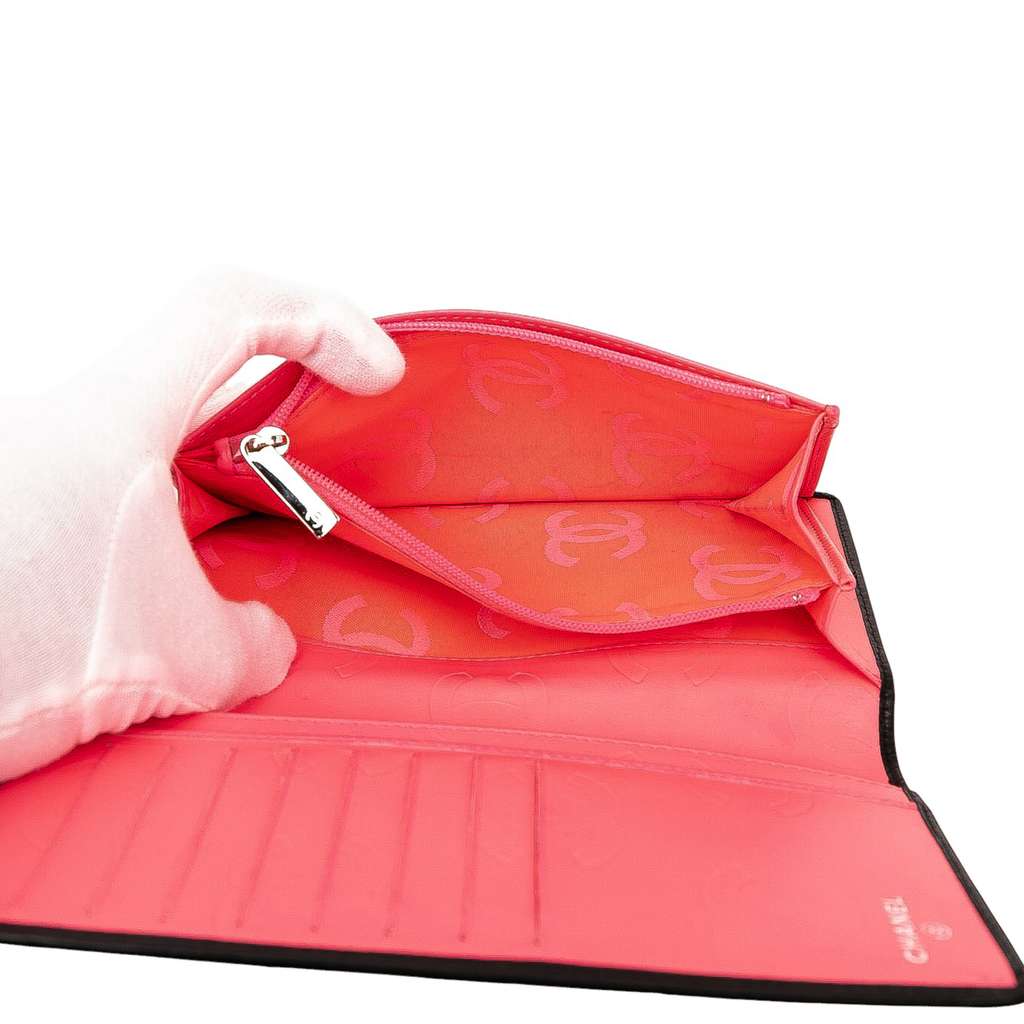 Chanel Quilted Lambskin Cambon Ligne Bifold Wallet - Detail 1