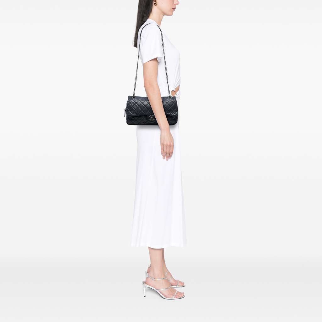 Chanel Large Quilted Iridescent Calfskin Shiva Flap - Detail 2