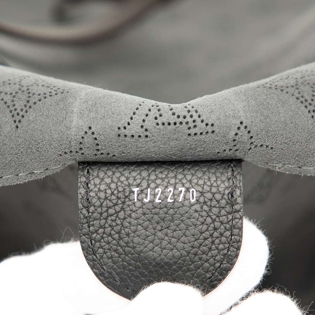Louis Vuitton Monogram Mahina Hina MM - Detail 1