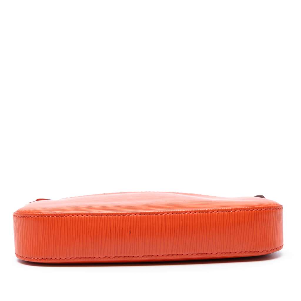 Louis Vuitton Epi Pochette Accessoires - Image 6