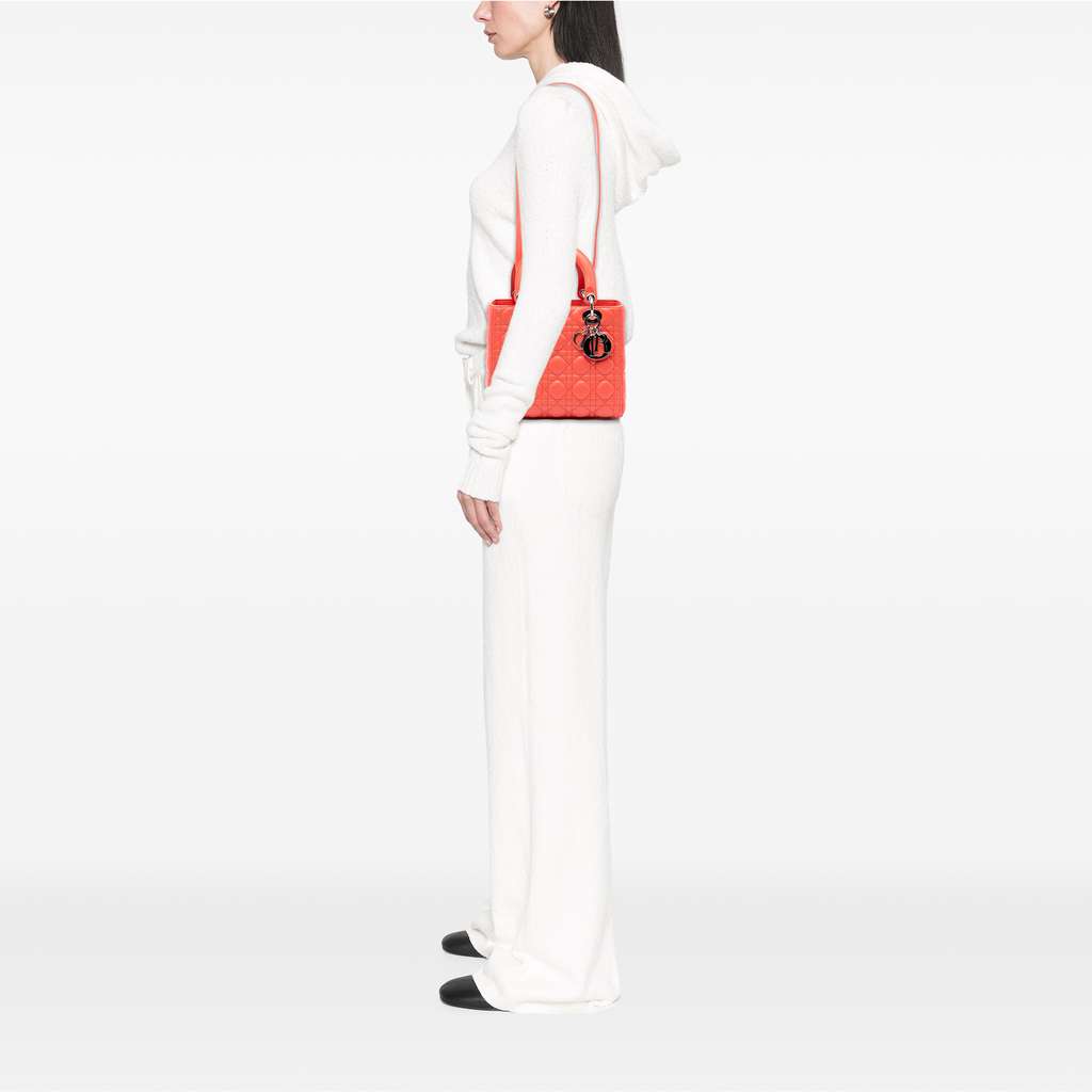 Dior Medium Lambskin Cannage Lady Dior - Detail 2