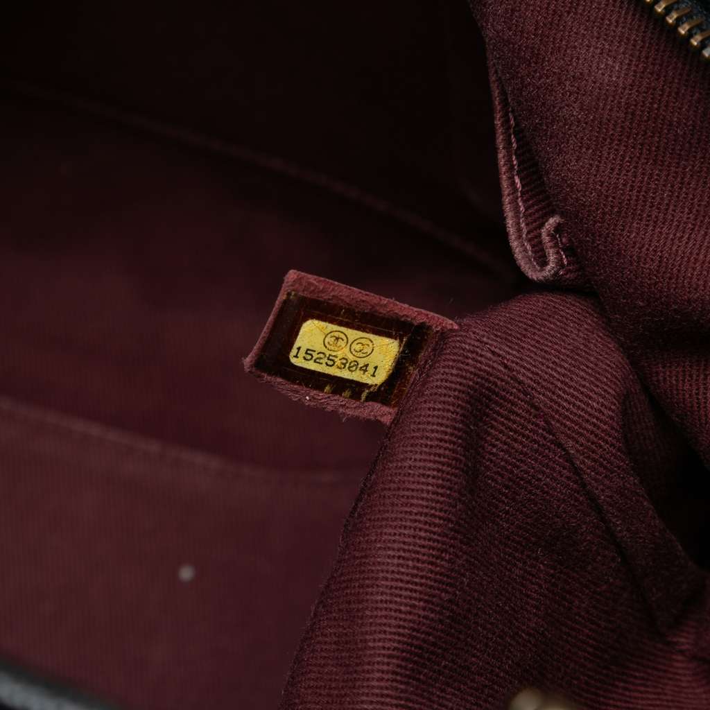 Chanel Large CC Quilted Glazed Caviar Coco Pleats Tote - Detail 1