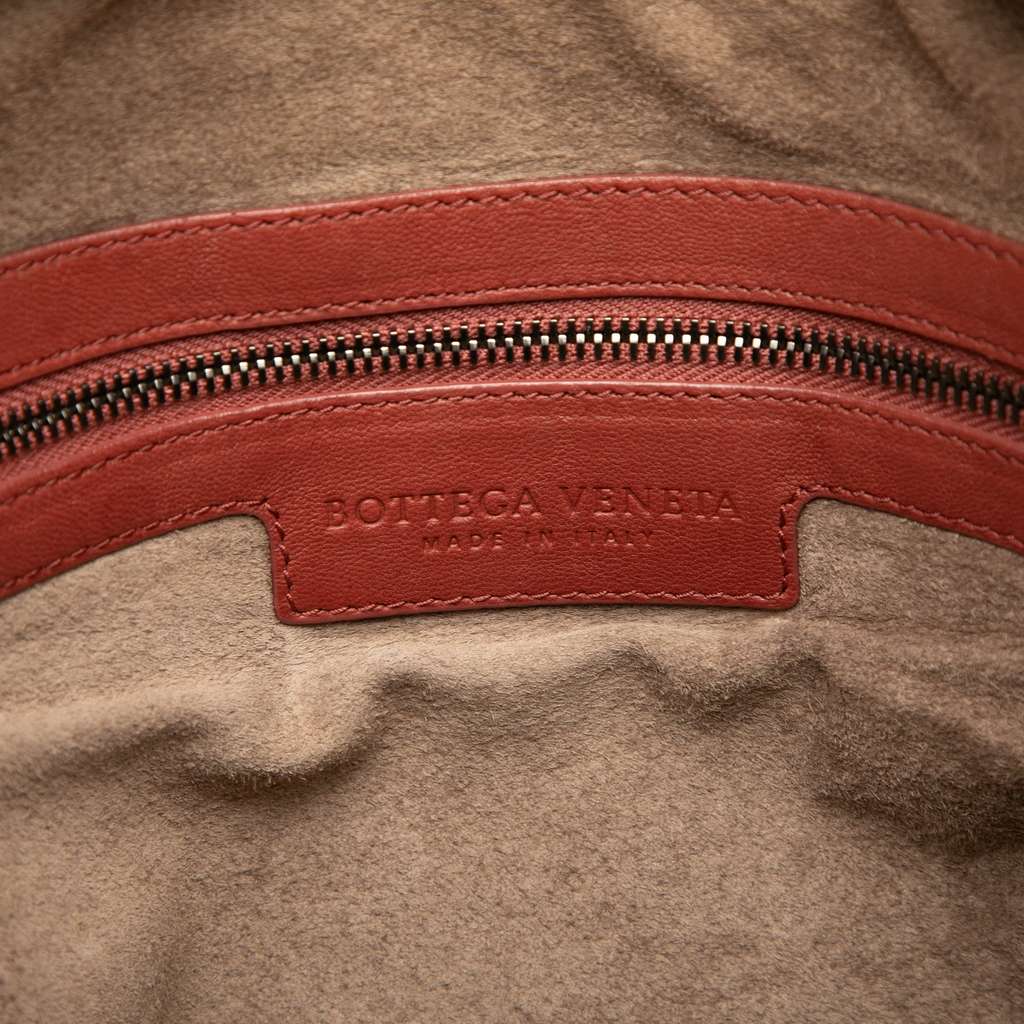 Bottega Veneta Medium Nappa Intrecciato Veneta Hobo - Side view
