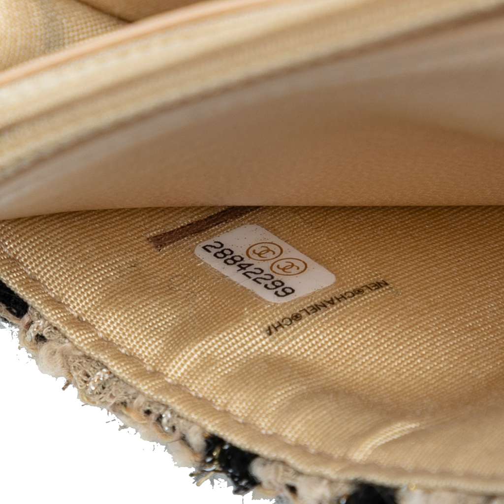 Chanel Houndstooth Tweed 19 Wallet On Chain - Detail 1