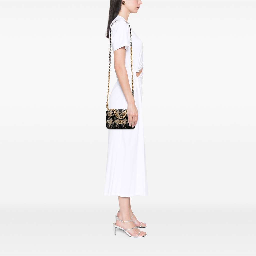 Chanel Houndstooth Tweed 19 Wallet On Chain - Image 10
