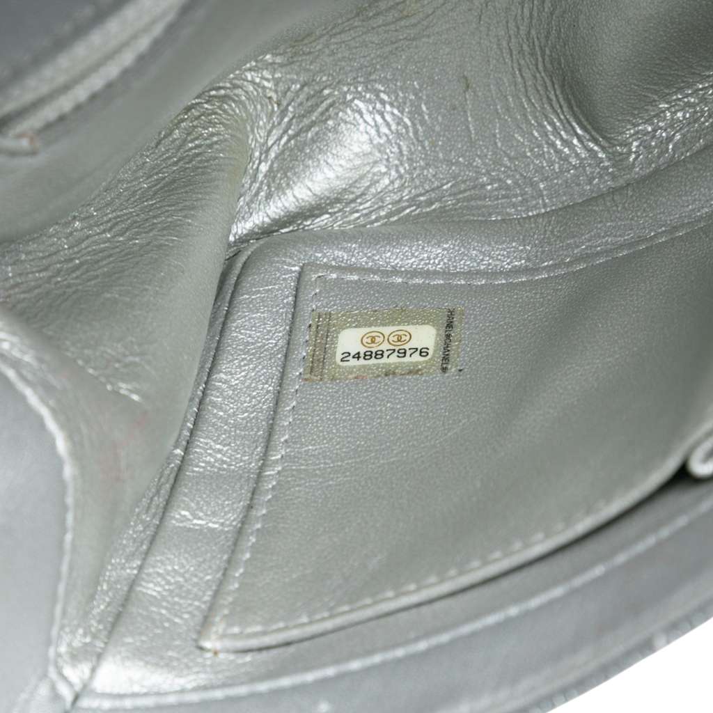 Chanel Small Quilted Metallic Caviar CC Filigree Flap - Detail 1