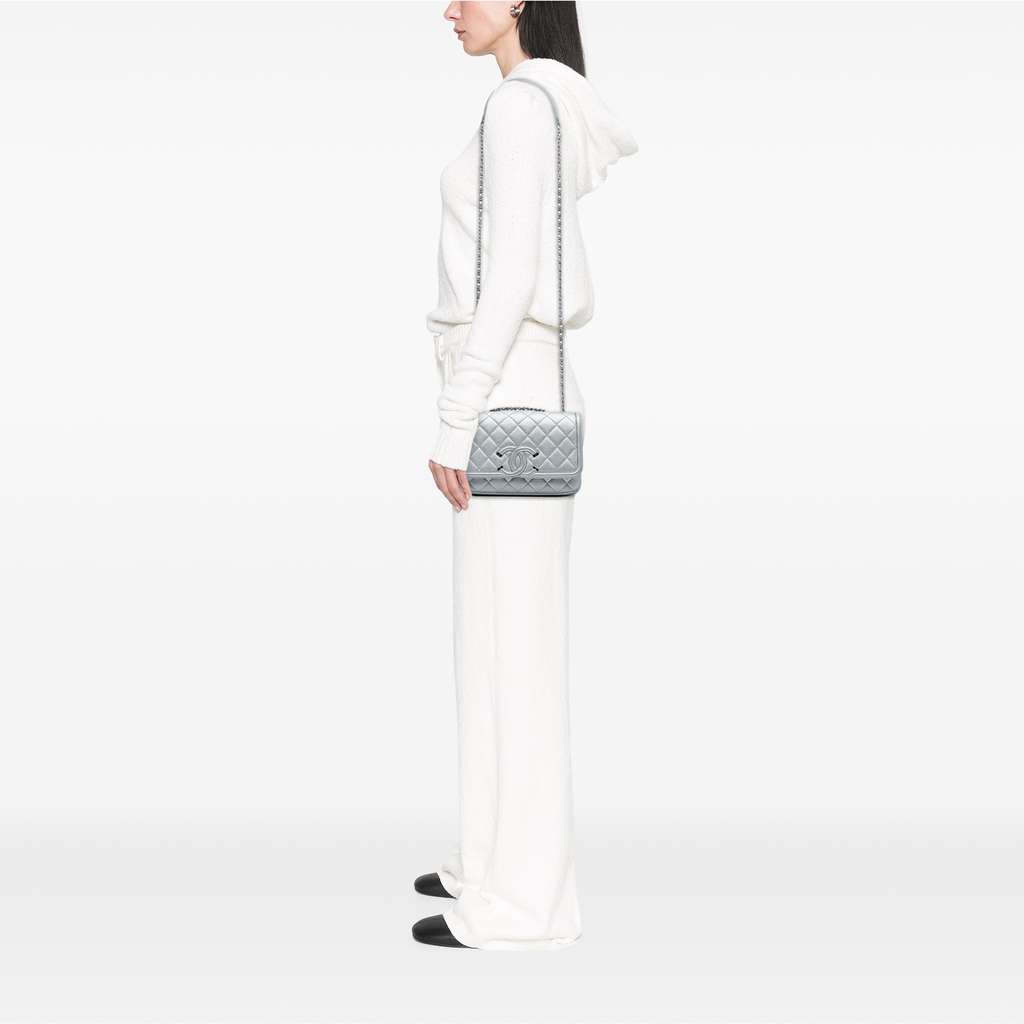 Chanel Small Quilted Metallic Caviar CC Filigree Flap - Detail 2