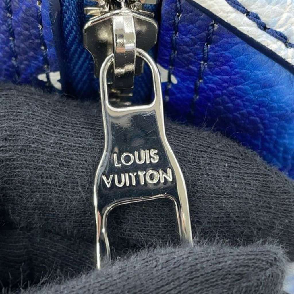 Louis Vuitton Monogram Bandana City Keepall - Image 12