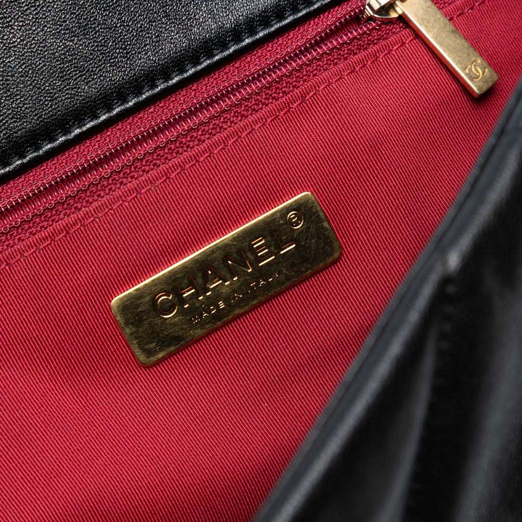 Chanel Maxi Lambskin 19 Flap - Side view
