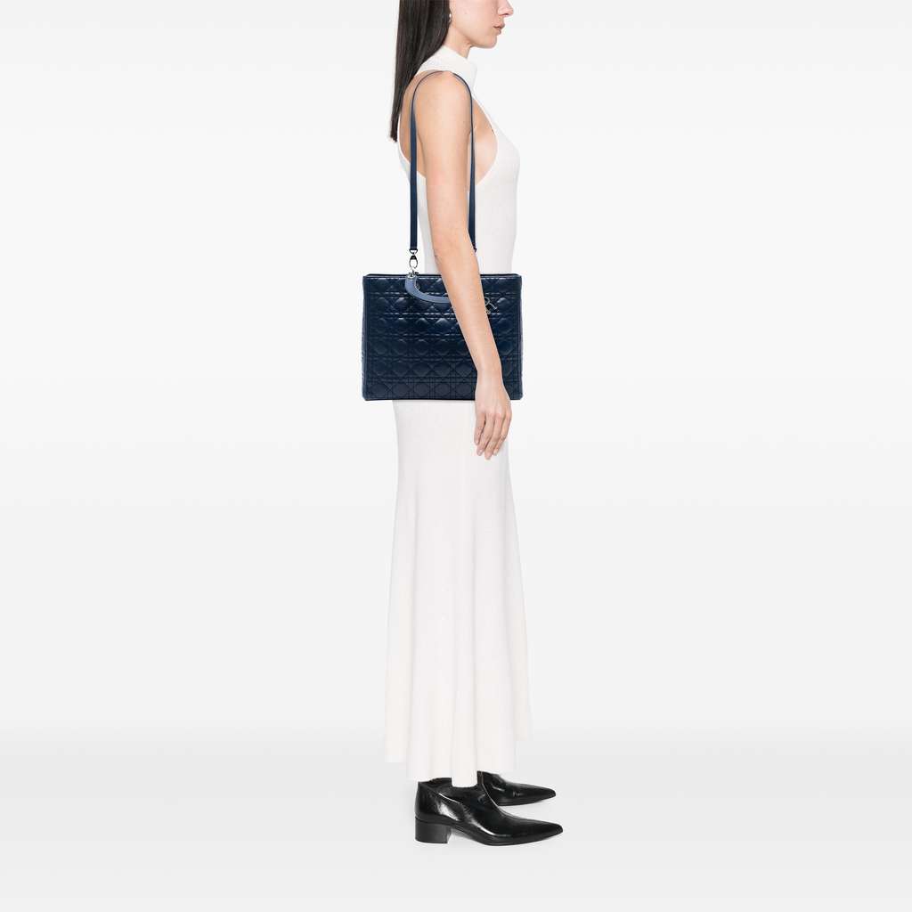 Dior Large Lambskin Cannage Lady Dior - Detail 2