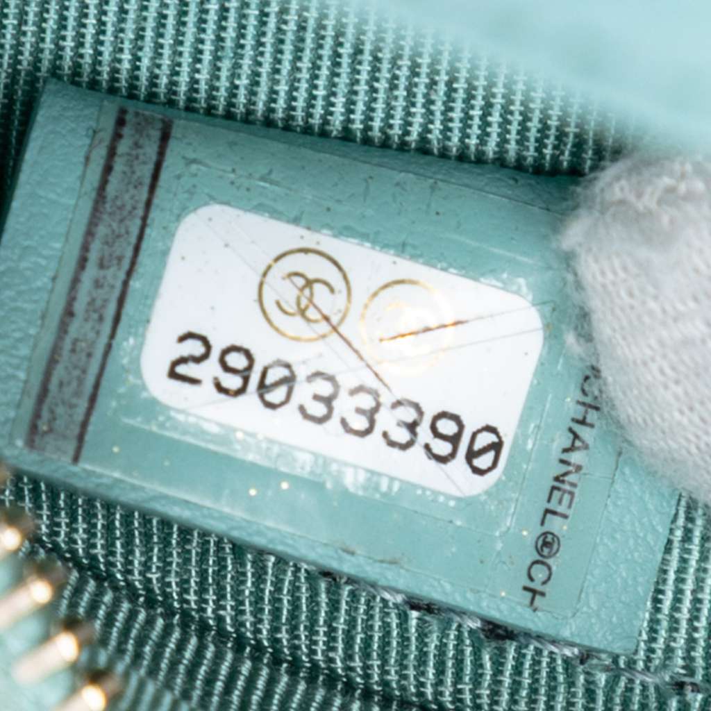 Chanel CC Quilted Caviar Round Clutch With Chain - Side view