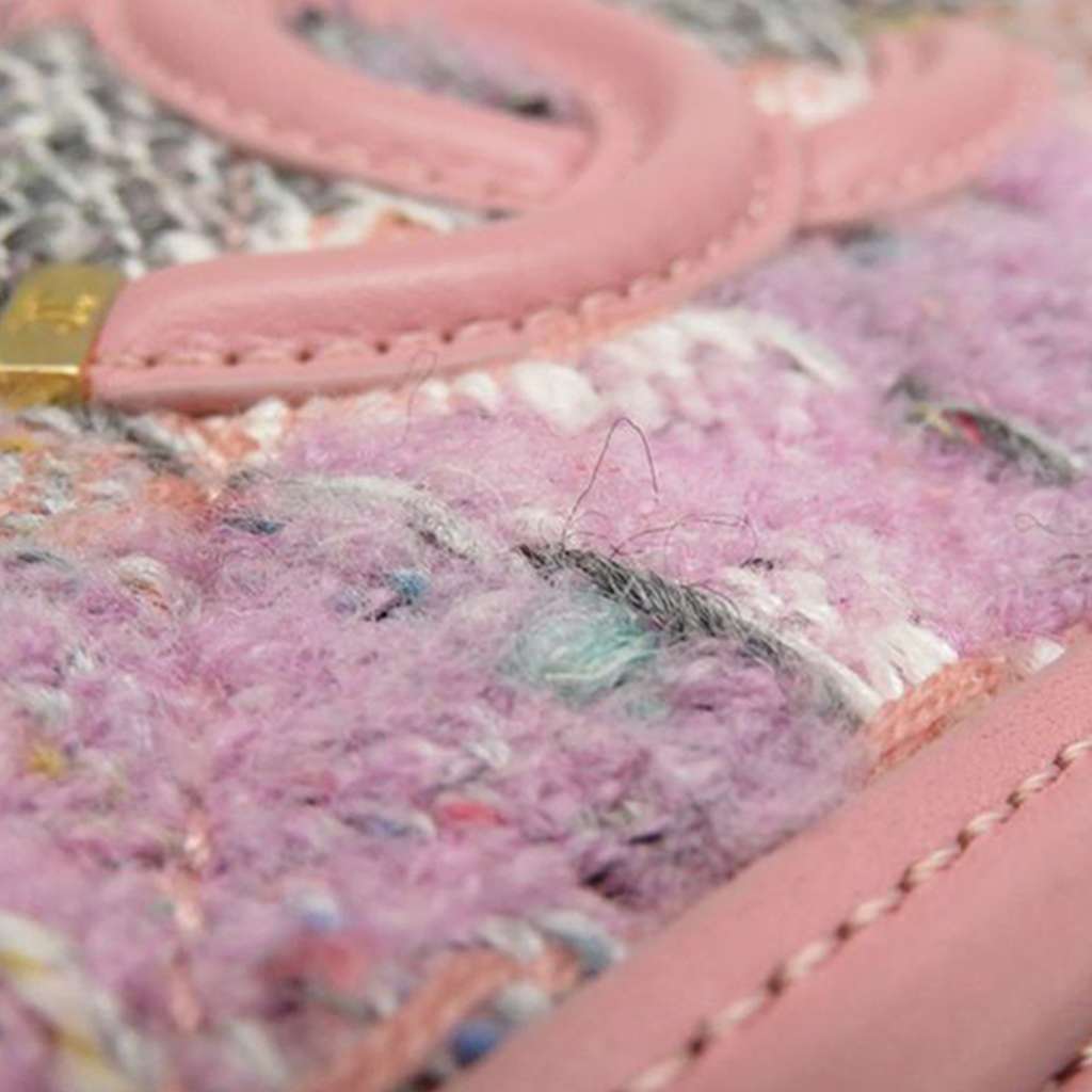 Chanel Small Tweed CC Filigree Vanity Case - Image 10