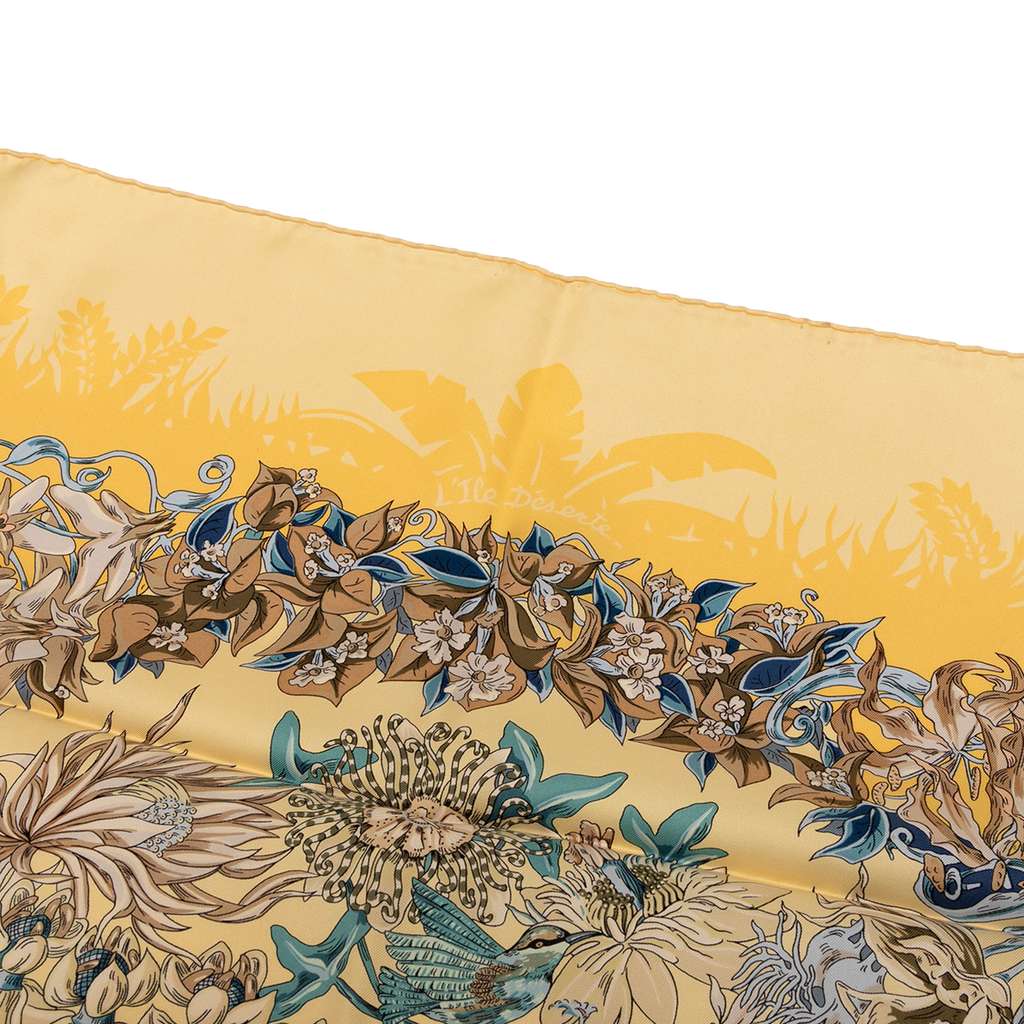 Hermès L Ile Deserte Silk Scarf - Side view