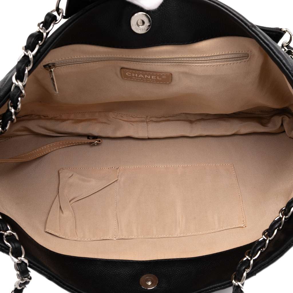 Chanel CC Quilted Caviar Expandable Tote - 4