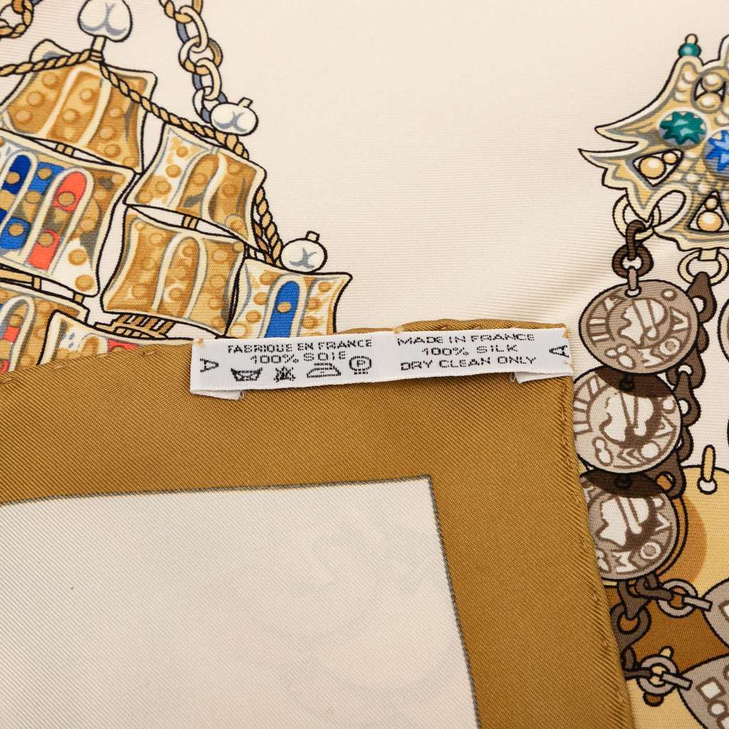 Hermès Kosmima Silk Scarf - Back view