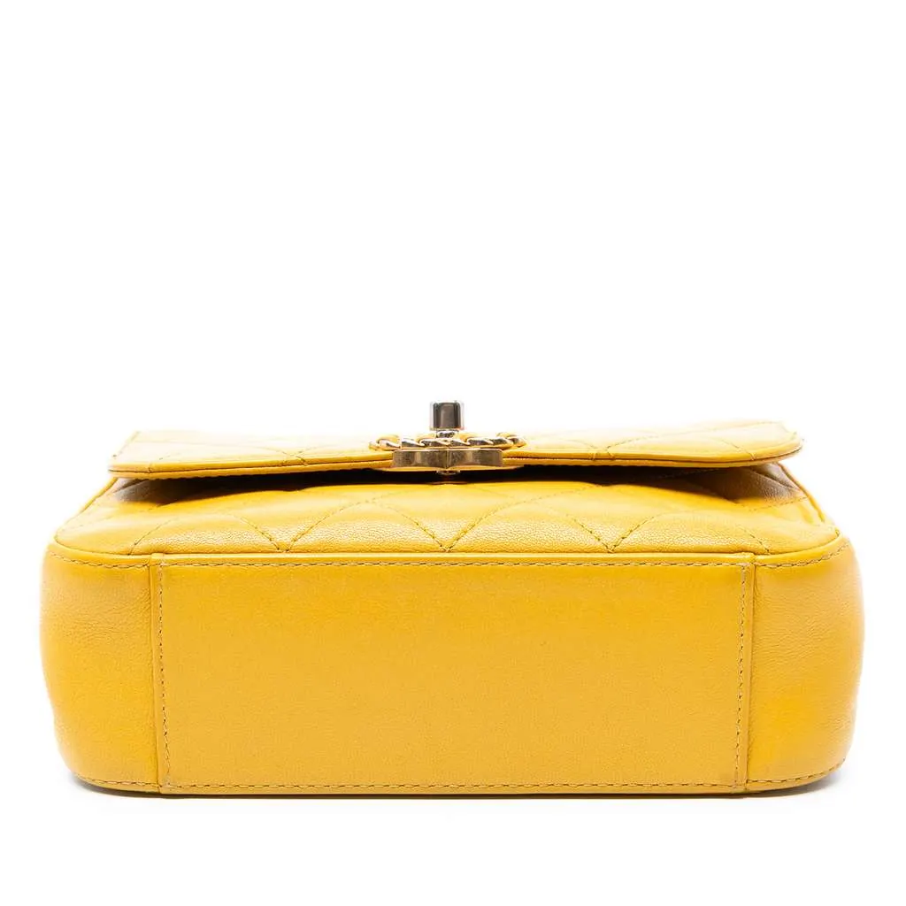 Chanel Small Quilted Lambskin Chain Infinity Top Handle Bag Yellow Leather Very good - Inside View