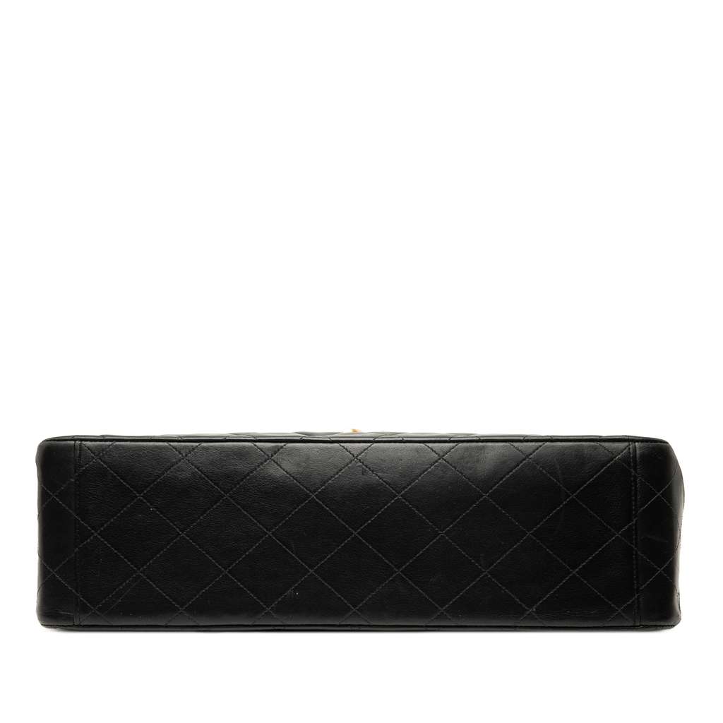 Chanel Maxi XL Classic Lambskin Single Flap - Image 6