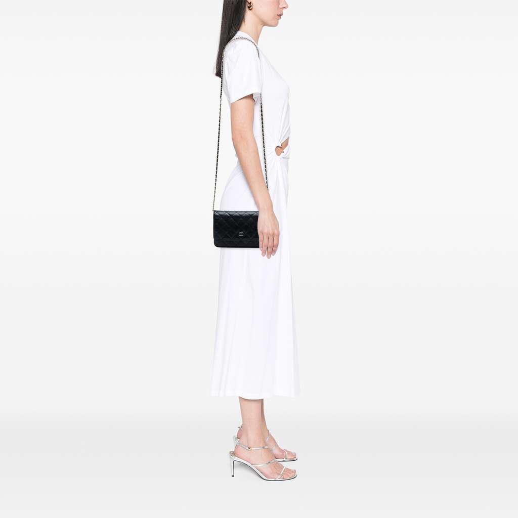 Chanel CC Quilted Caviar Wallet on Chain - Detail 2