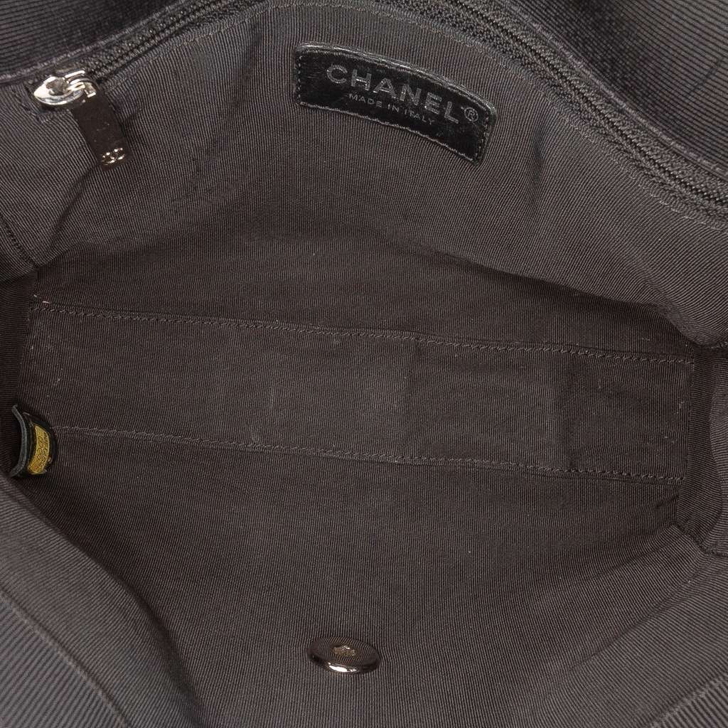 Chanel CC Quilted Crumpled Calfskin and Grosgrain Flap - 4